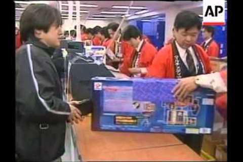 JAPAN:  SONY PLAYSTATION 2 LAUNCH