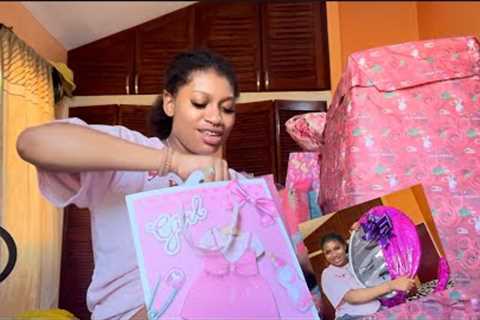 Opening My Baby Shower Gifts 🎁!