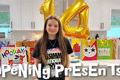 Opening Presents 🎁.. Emily's 14th Birthday 🥳 🎉 🎂