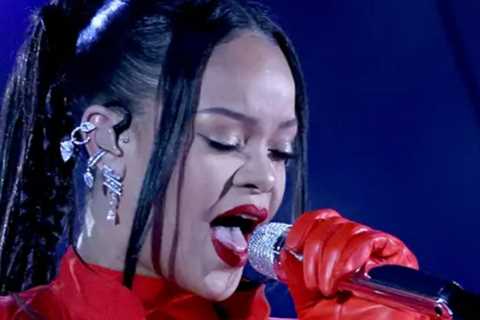 Celebs and Fans Praise Pregnant Rihanna's High-Flying Super Bowl Halftime Performance