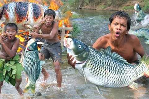 Primitive Technology - Meet Fish In The Lake Cacth And Cooking