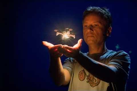Meet the dazzling flying machines of the future | Raffaello D'Andrea