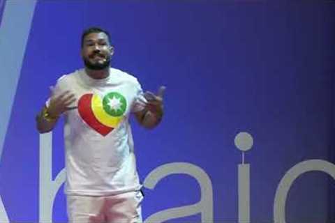 La ciudad es la idea  | Jhony Insignares | TEDxBarrioAbajo