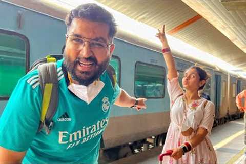 Indian Railway Ka FOOD REVIEW 😍