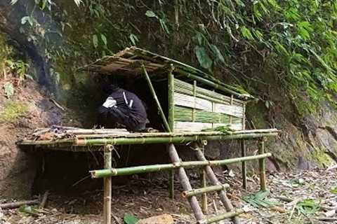 4 Days survival in jungle // Building natural bushkraft shelter #survivalskills #bushkcraft
