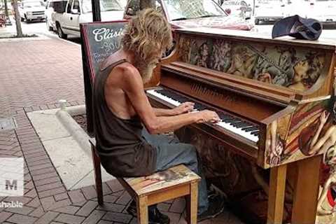 Homeless Man Plays Street Piano Beautifully in Florida (Come Sail Away) | Mashable News