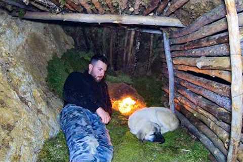 Building Warm Bushcraft Survival Shelter in the Wilderness • Fireplace,Campfire Cooking,Craft Skills