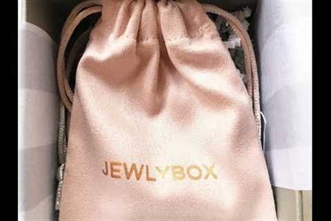 Jewelry unboxing Jewlybox monthly subscription box