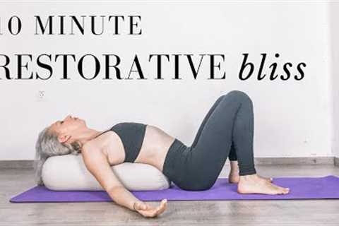 RESTORATIVE YOGA WITH BOLSTER | restorative yoga 10 minutes