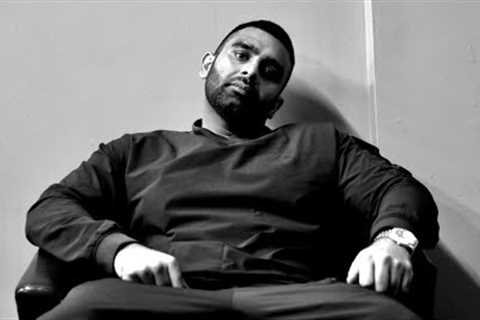 Criminal Defence Lawyer: Akhmed Yakoob - Interview | The Rizq Podcast #31