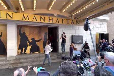 Lin-Manuel Miranda, the cast of Hamilton and Broadway friends sing “New York, New York”.