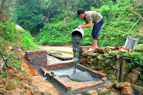 Completed the dam to prevent water solidly in 4 days. Picking corn leaves for fish, fertilizing rice