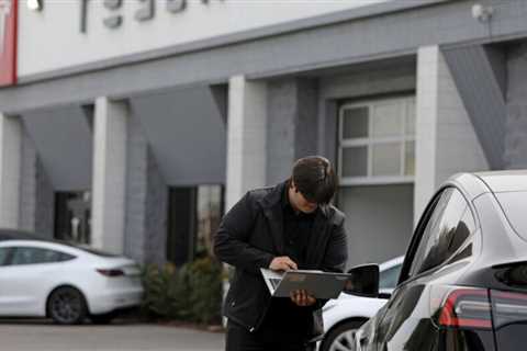 Tesla Recalls Thousands of Autos with Self-Driving Software