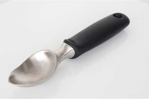 This OXO ice cream scoop is great. But you need to use it right.