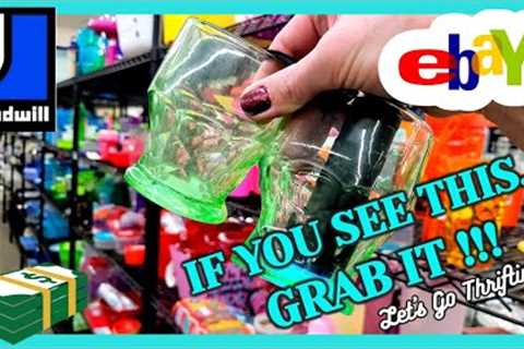 LAS VEGAS GOODWILL is a GOLDMINE! I FILLED MY CART / Thrift With Me / My MCM Furniture / Buy My HAUL