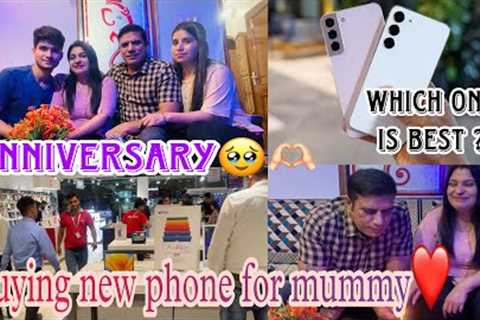 BUYING NEW PHONE FOR MUMMY ||ANNIVERSARY GIFT🥹❤️|| Viraj Sharawat