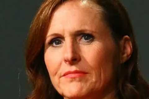 Molly Shannon, SNL's Tragic Life Star tried to keep her secret