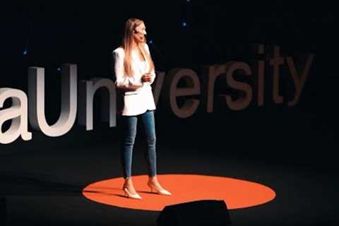 Bi' Şeyler Olmak | Meltem Pırıl Şenol | TEDxAnkaraUniversity