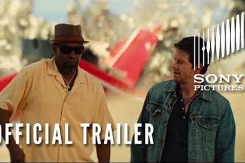 2 GUNS - Official International Trailer