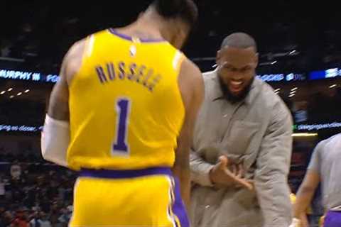 D'Angelo Russell and LeBron James new ice in my veins handshake 🔥