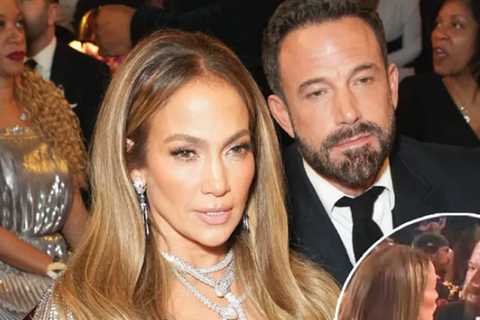 Ben Affleck Reveals What Really Happened During That Tense Grammy Moment with Jennifer Lopez