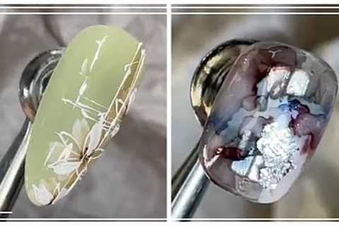 For beginners, step-by-step attempts can quickly learn how to do nail art design.