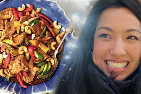 Thai Chef Tries To Cook Like A Novice - Sweet and Sour Pork