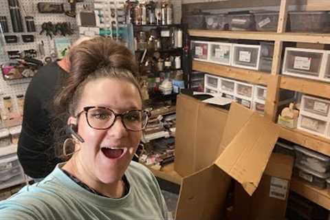 BUILDING MY CREATE ROOM CUBBIES WITH MARK😍