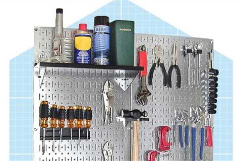 Tinker with 9 Practical and Thoughtful Gifts for Handymen