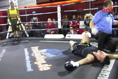 The Greatest Knockouts by Female Boxers 15