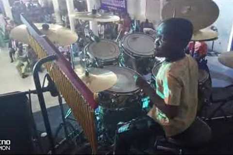 A LITTLE BOY ON DRUMS SESSION (SOLO) LIVE PERFORMANCE