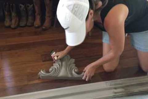 Learn how to use Valspar antiquing glaze with Rachel Curling