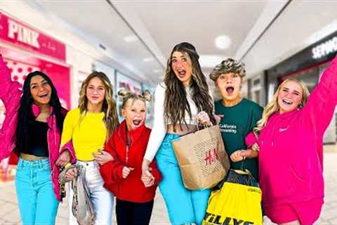 SHOPPiNG WiTH MY SiBLiNGS FOR HAWAii *CRUSH was at the mall* 😳