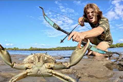 GIANT CRAB - Bow &amp; Arrow CATCH and COOK (Solo Survival)