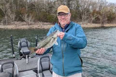 Table Rock Lake Video Fishing Report Mar 21, 2023 short