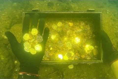Found Gold Coins While Scuba Diving Sunken Ship! (Explored for Treasure)