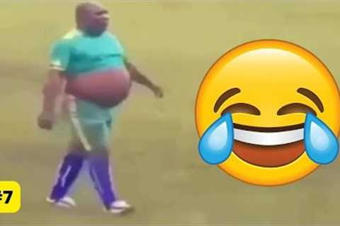 FUNNY AFRICAN SOCCER FOOTBALL MOMENTS 🤣 CRAZY FAILS, MEMES...! #7