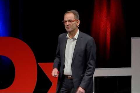 Wealth Management in 2022, still at the Stone Age | Pierre Dupont | TEDxHSGSalon