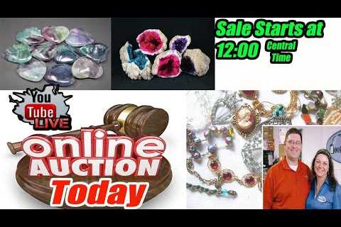 Live 4hr Auction Stones, Paperweights, Trinkets, Geodes, Jewelry and more --Online Re-seller