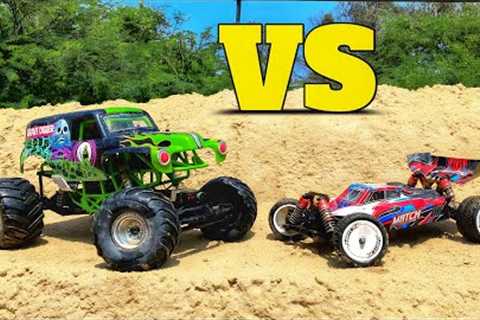 Grave Gigger SMT10 vs Wltoys 104001 | Remote Control Car | RC Cars
