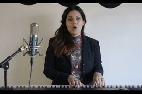 Quick Vocal Warmup Exercises before Singing