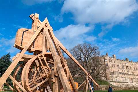 Trebuchet Dubbed ‘Britain's Biggest Siege Machine’ Takes Center Stage at Warwick Castle