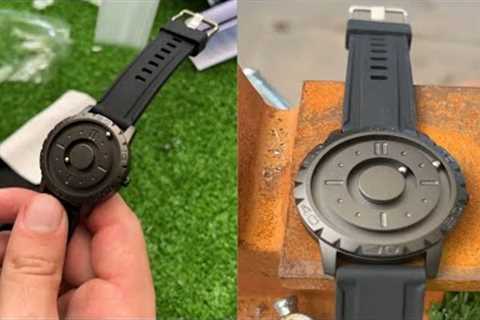 This quartz clock regulates time using the magnetism of planet Earth 🌎