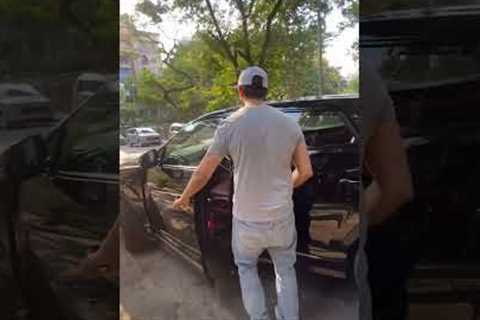 Bollywood Update: #KartikAaryan was spotted at Juhu. #ytshorts #trending #paparazzi