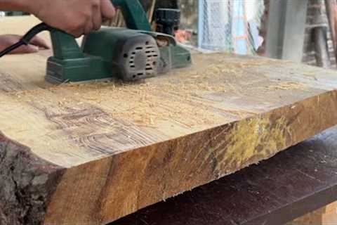 The Art of Crafting a Magnificent Dining Set Using Steel and Solid Wood
