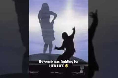 Beyoncé was fighting for her life during this quick change 😭 #beyonce #costume #2000s