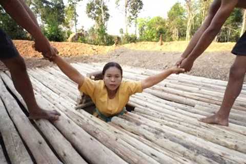 Survival Girl Build the Beautiful Popular Underground House Start to Finish Alone on March in 2023