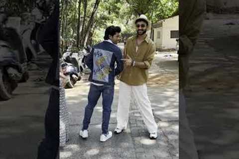 Bollywood Update: #RaghavJuyal and #SiddharthNigam possed for the paparazzi.#ytshorts #trending