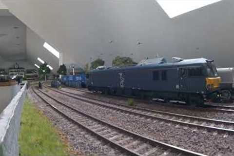 Large 40ft loft layout OO gauge model railway Video 103 More new stock