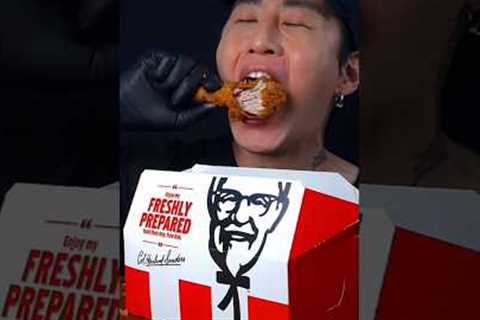 ASMR eating fast-food 🍗 chicken  Mukbang 🍗 #asmr #1video  #asmreating